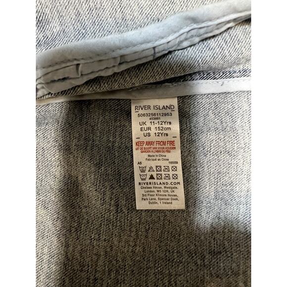 NWT River Island Girls 11-12 years Denim Jacket heart shaped button women's XS - Picture 7 of 8